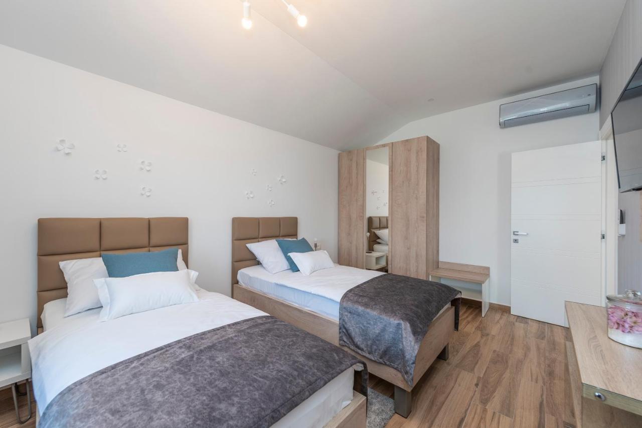 Luxury Apartments - La Vir 5& 6 Экстерьер фото