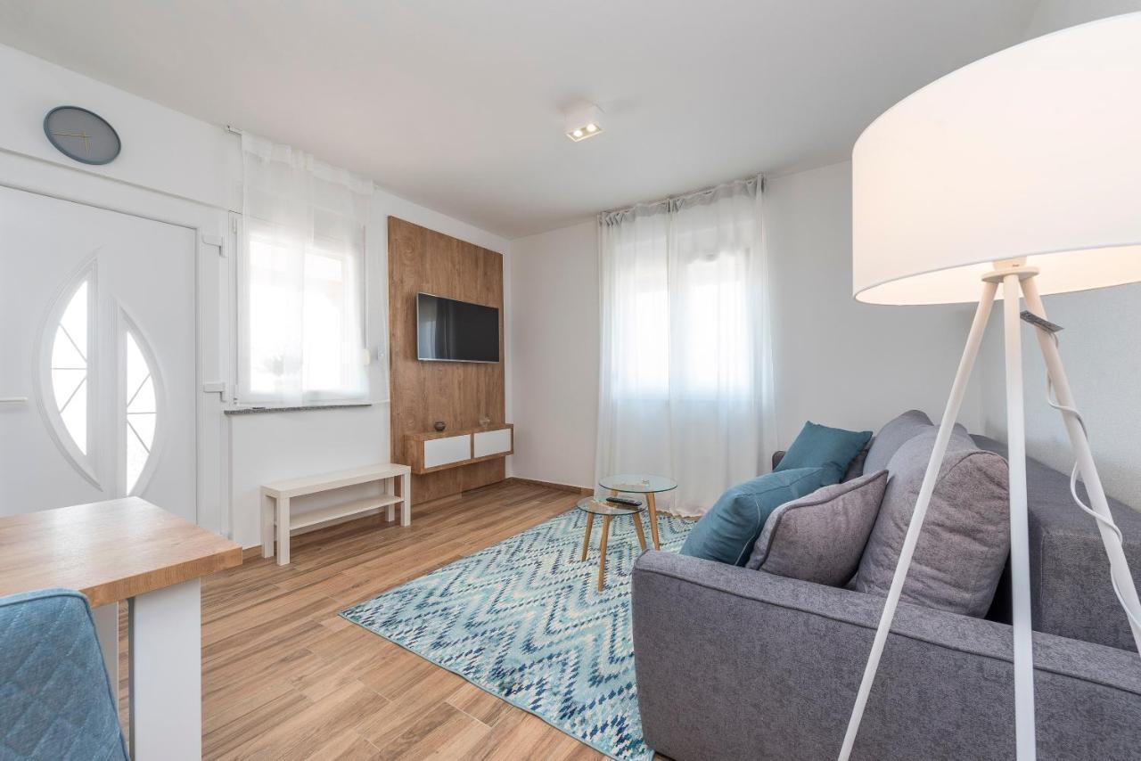 Luxury Apartments - La Vir 5& 6 Экстерьер фото