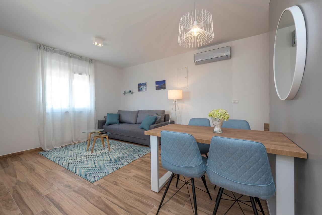 Luxury Apartments - La Vir 5& 6 Экстерьер фото
