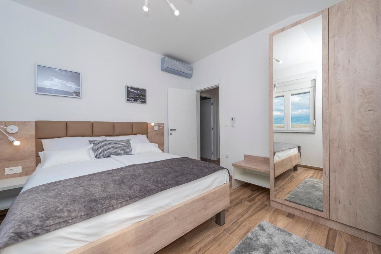 Luxury Apartments - La Vir 5& 6 Экстерьер фото