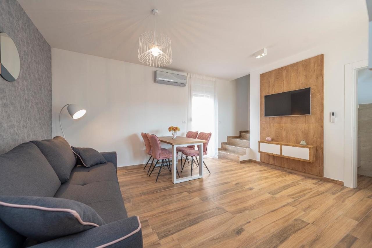 Luxury Apartments - La Vir 5& 6 Экстерьер фото